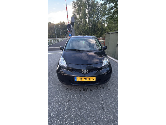 Foto 10 van Toyota Aygo 1.0-12V BJ2010/5DRS/AIRCO/APK 9-2027