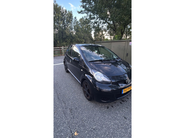 Foto 9 van Toyota Aygo 1.0-12V BJ2010/5DRS/AIRCO/APK 9-2027