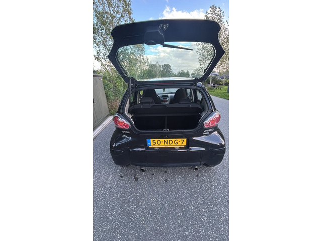 Foto 3 van Toyota Aygo 1.0-12V BJ2010/5DRS/AIRCO/APK 9-2027