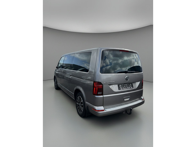 Foto 9 van Volkswagen Transporter 2.0 TDI L2H1 30 DC Caravelle Virtual, Adaptieve Cruise, Camera, 2 x Electrisc