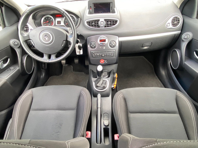 Foto 3 van Renault Clio Estate 1.2 TCE 20th Anniversary AIRCO NAVI