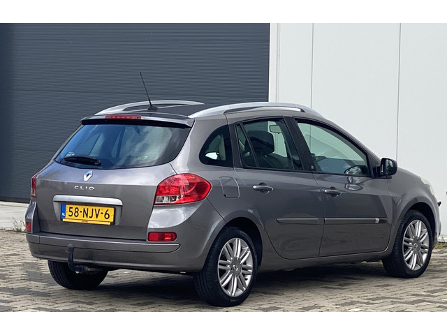 Foto 8 van Renault Clio Estate 1.2 TCE 20th Anniversary AIRCO NAVI