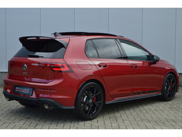 Foto 10 van Volkswagen Golf 8 2.0 TSI GTI Clubsport Akrapovic 300pk DSG7 2023