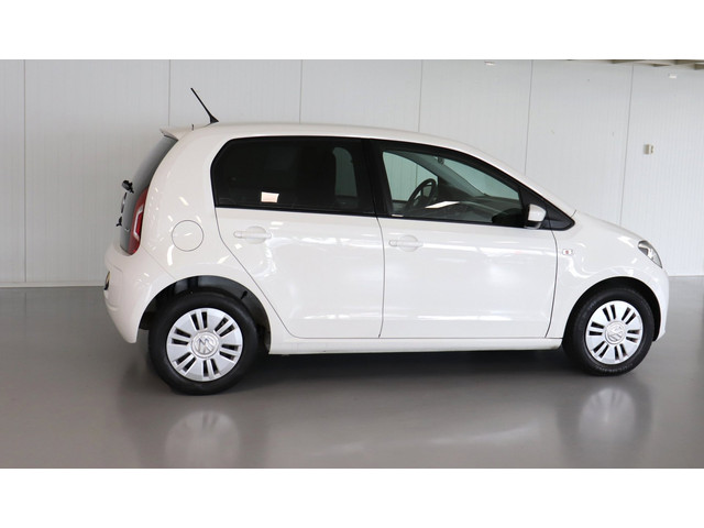 Foto 7 van Volkswagen Up! Volkswagen up! Move up | Airco 2015| € 7.450 rijklaar.
