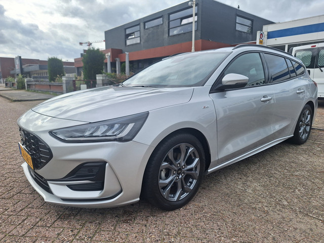 Foto 3 van Ford FOCUS Wagon 1.0 EcoBoost Hybrid ST Line (bj 2024)