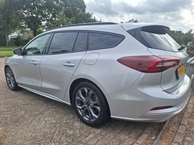 Foto 4 van Ford FOCUS Wagon 1.0 EcoBoost Hybrid ST Line (bj 2024)