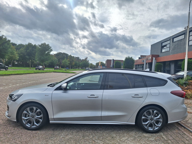 Foto 8 van Ford FOCUS Wagon 1.0 EcoBoost Hybrid ST Line (bj 2024)