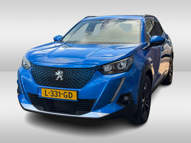 Foto 3 van Peugeot e-2008 EV Allure Pack 50 kWh / SoH 91 % / Camera / Keyless / CarPlay / Half Leder / 17'' / S