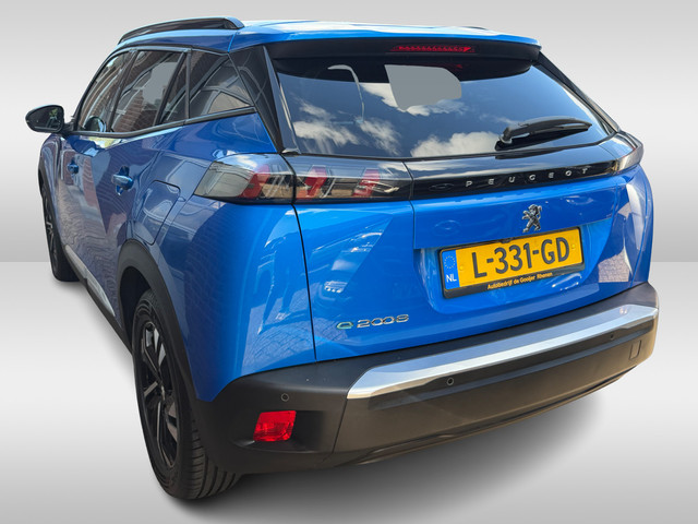 Foto 8 van Peugeot e-2008 EV Allure Pack 50 kWh / SoH 91 % / Camera / Keyless / CarPlay / Half Leder / 17'' / S