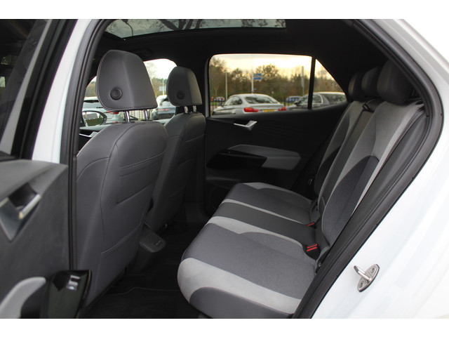 Foto 2 van Volkswagen ID.3 First Max 58 kWh / SOH 92,3% / Full option! / Panoramadak / Camera / Head-up / Keyle