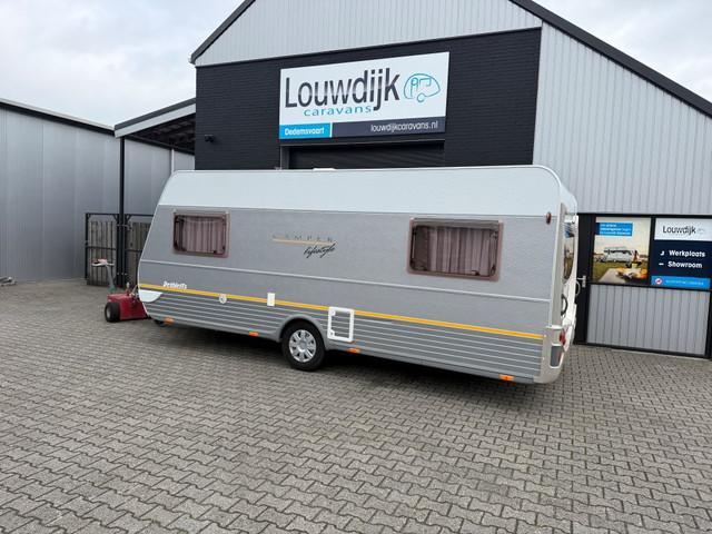 Foto 9 van DETHLEFFS Camper 510 V ’06 (Enkele Bedden, Rondzit)