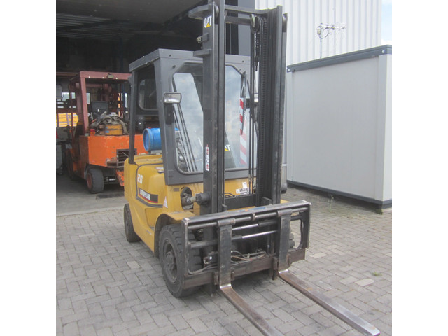 Foto 2 van Caterpillar GP20K, LPG-gas, duplo, side shift, vorkverstelling.
