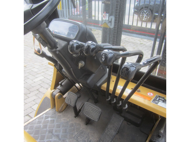 Foto 5 van Caterpillar GP20K, LPG-gas, duplo, side shift, vorkverstelling.