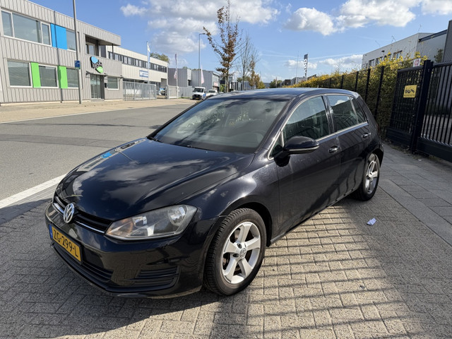 Foto 9 van Volkswagen Golf 2.0 TDI DSG7|150pk|Sensoren|Navi|Clima|Cruise