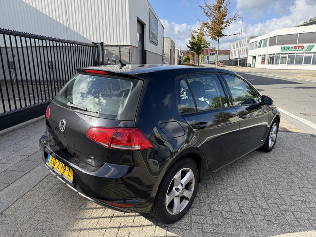 Foto 2 van Volkswagen Golf 2.0 TDI DSG7|150pk|Sensoren|Navi|Clima|Cruise