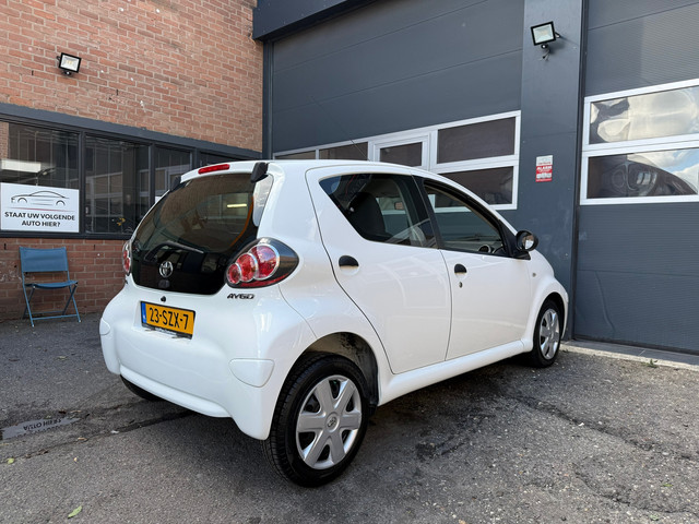 Foto 5 van Toyota Aygo 1.0-12V Now