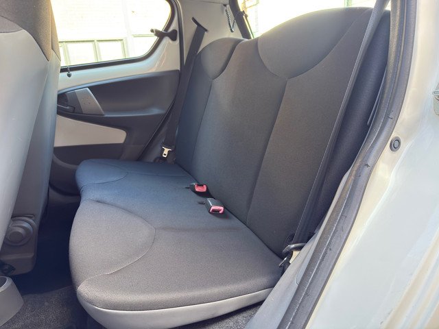 Foto 9 van Toyota Aygo 1.0-12V Now