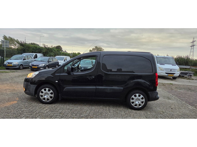 Foto 9 van Peugeot Partner 120 1.6 HDI L1 XT Profit + Airco Nap