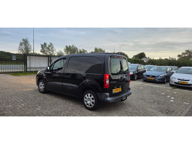 Foto 8 van Peugeot Partner 120 1.6 HDI L1 XT Profit + Airco Nap