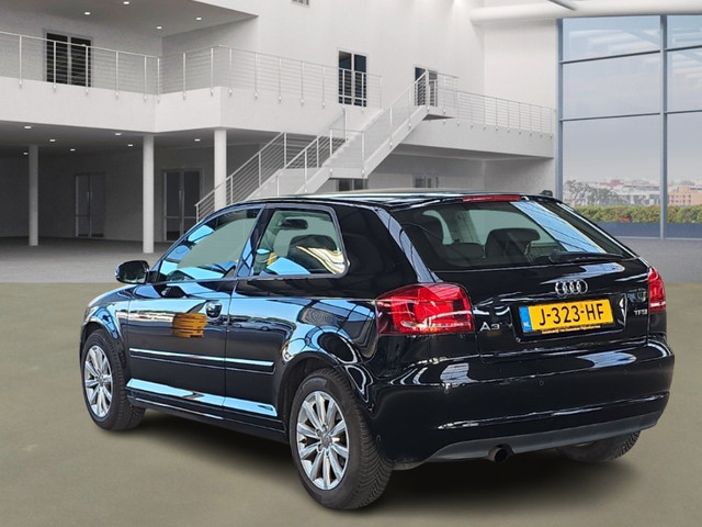 Foto 2 van Audi A3 1.2 TFSI Ambition Pro Line Business AIRCO CRUISE PDC