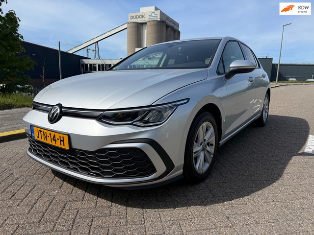 Volkswagen GOLF 1.5 eTSI Business_150 PK_CAMERA_CarPLAY_NETTE_AUTO_