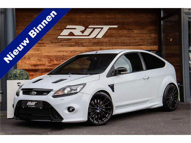 Foto 10 van Ford Focus 2.5 RS **collectors item/Milltek/Mountune/Carbon/Recaro**