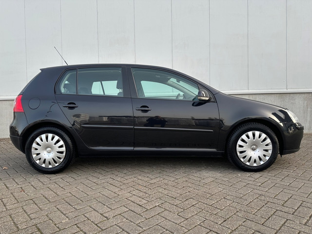 Foto 4 van Volkswagen Golf 1.4 TSI Optive 5 deur NL auto.....