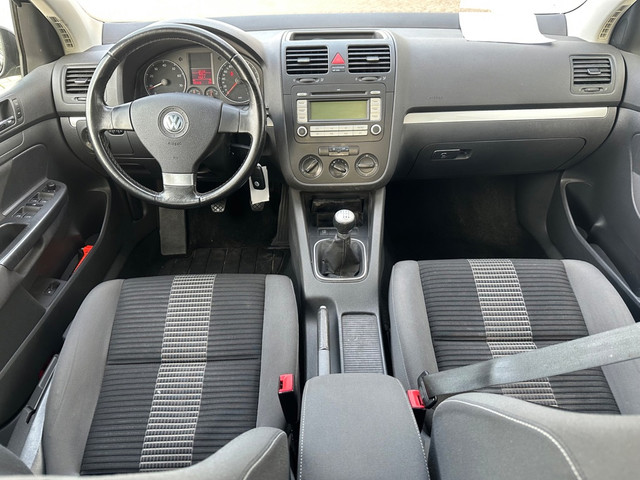 Foto 8 van Volkswagen Golf 1.4 TSI Optive 5 deur NL auto.....