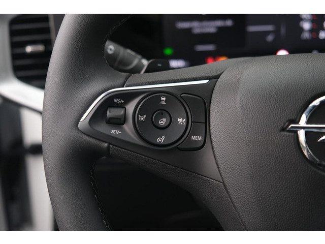 Foto 10 van Opel Mokka 1.2 Turbo 130pk EAT8 Ultimate - Adaptieve cruise - Achteruitrijcamera - Apple CarPlay - K