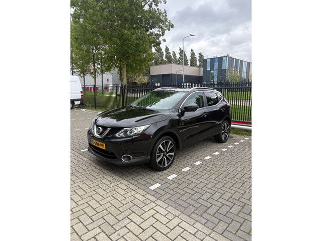 Foto 9 van Nissan Qashqai 1.6 Tekna 360 Cam - Pano - Leder