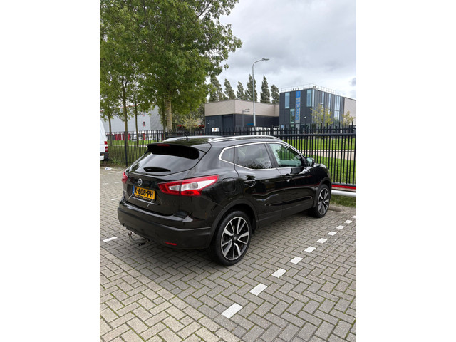 Foto 3 van Nissan Qashqai 1.6 Tekna 360 Cam - Pano - Leder