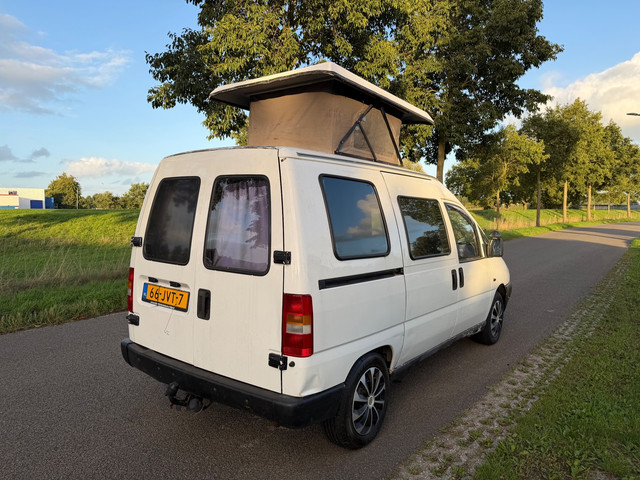 Foto 8 van Peugeot EXPERT Camper Lage Wegenbelasting