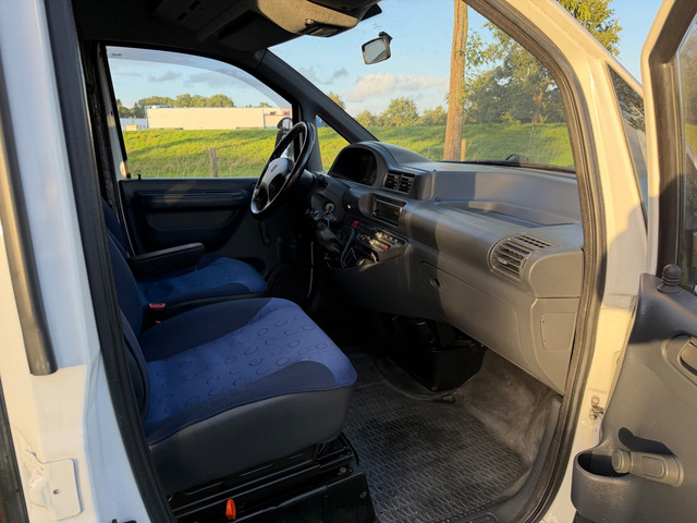 Foto 4 van Peugeot EXPERT Camper Lage Wegenbelasting