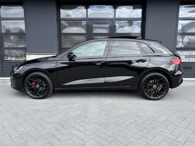 Foto 10 van Audi A3 Sportback 35 TFSI Black Ed. Leer Pano CarPlay