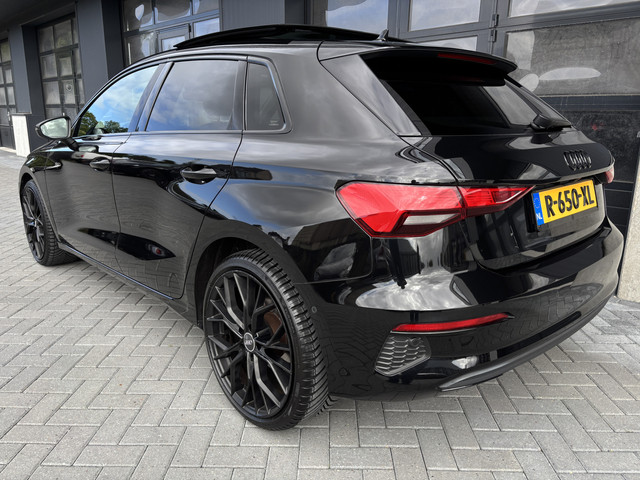 Foto 6 van Audi A3 Sportback 35 TFSI Black Ed. Leer Pano CarPlay