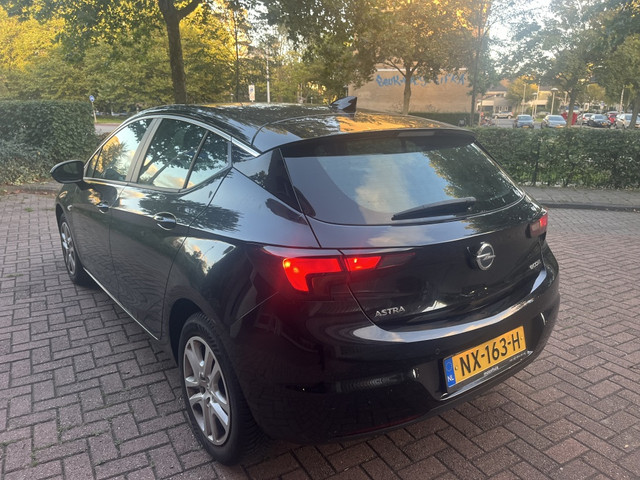 Foto 7 van Opel Astra 1.0 Online Ed. Clima Parkeersensor Camera Nap