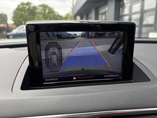 Foto 9 van Audi Q3 2.0 TFSI quattro S-line Pano (bj 2017, automaat)