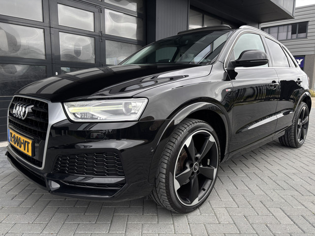 Foto 10 van Audi Q3 2.0 TFSI quattro S-line Pano (bj 2017, automaat)