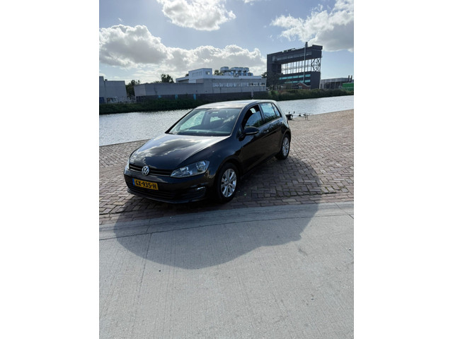 Foto 10 van Volkswagen Golf 1.6 TDI Highline