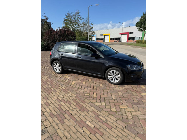 Foto 8 van Volkswagen Golf 1.6 TDI Highline