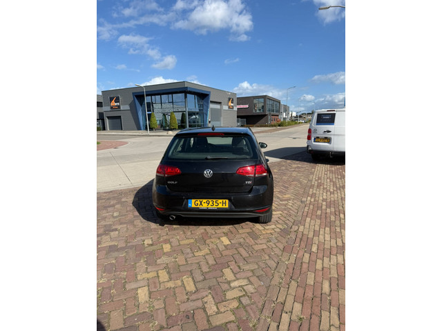 Foto 2 van Volkswagen Golf 1.6 TDI Highline