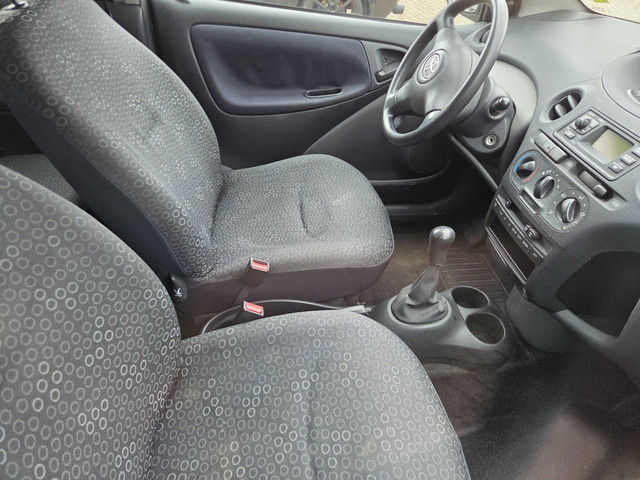 Toyota Yaris 1.3 VVT-i Terra rijdt prima