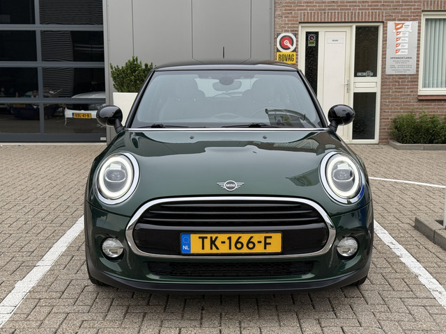 Foto 8 van MINI 3-deurs Cooper 1.5 136pk Business-Pack l AIRCO l FULL-LED l NAVI l PDC l SPORT-STOELEN l 96.000
