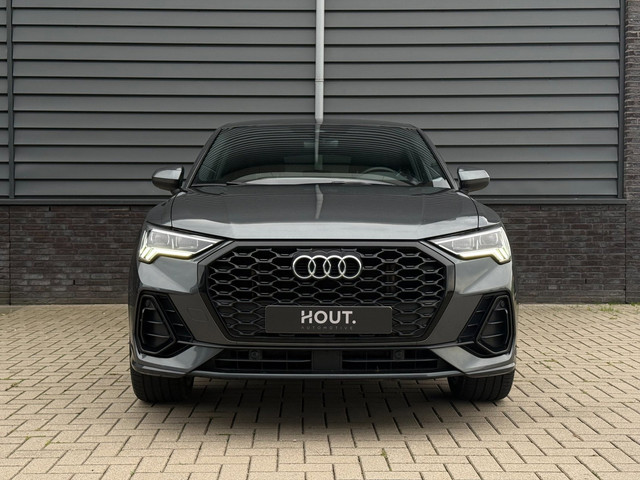 Foto 10 van Audi Q3 Sportback 45 TFSI e S-Line 245pk Sonos Trekhaak Matrix Stuurverw Camera
