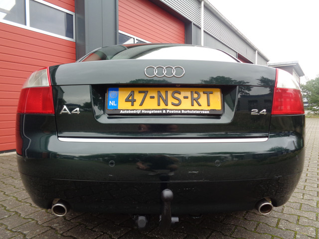 Foto 5 van Audi A4 Limousine 2.4 170PK Clima Cruise 6-BAK LMV Trekhaak NL-Auto