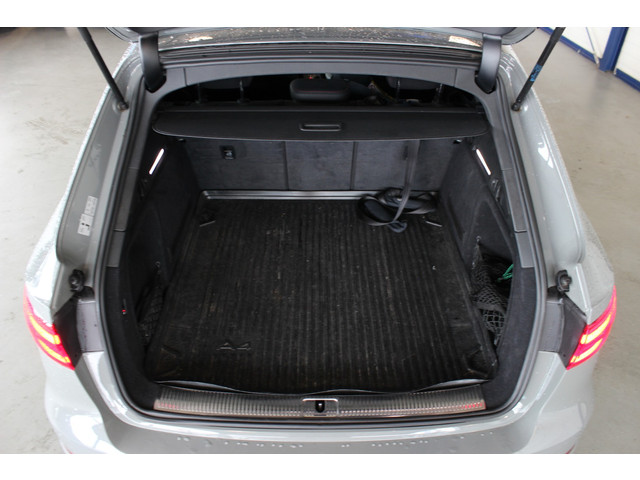 Foto 6 van Audi A4 Avant 2.0 TFSI MHEV S-Line Black Edition Pano | Standkachel | Keyless | Trekhaak | Virtual C