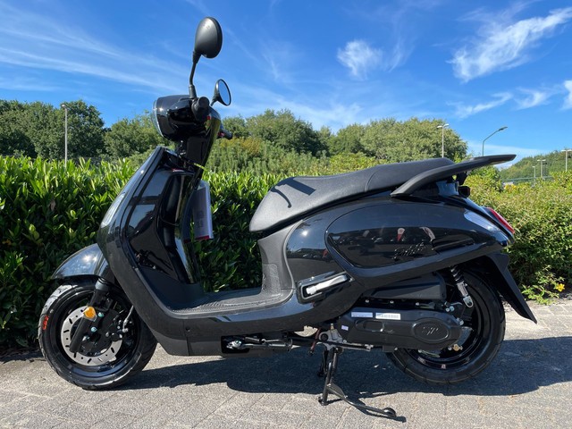 Foto 2 van SYM Fiddle 4 4 45 km Scooter Euro5+ NIEUW BETAAL met in3