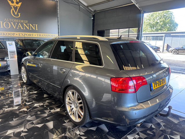 Foto 4 van Audi A4 Avant 1.8 Turbo Advance INRUIL MOGELIJK