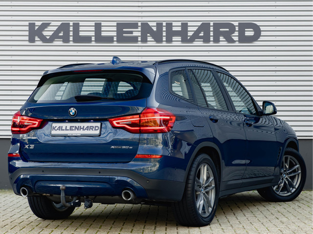Foto 3 van BMW X3 xDrive30e - Pano - Trekhaak - Camera - Sportstoelen - Stoelverwarming