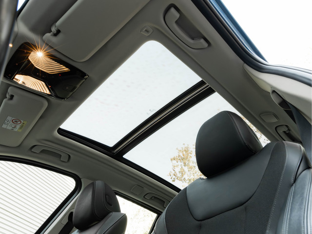 Foto 4 van BMW X3 xDrive30e - Pano - Trekhaak - Camera - Sportstoelen - Stoelverwarming